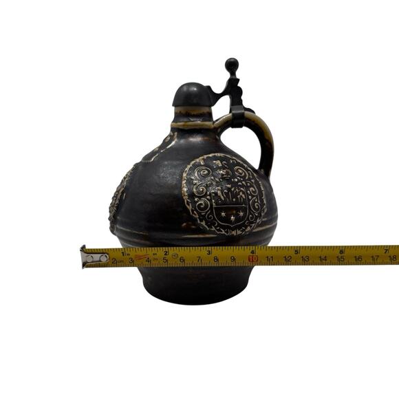 Vintage German Salt Glaze Stoneware Jug w/ Pewter Lid 6.5” Coat of Arms Marked 9 - Picture 10 of 16